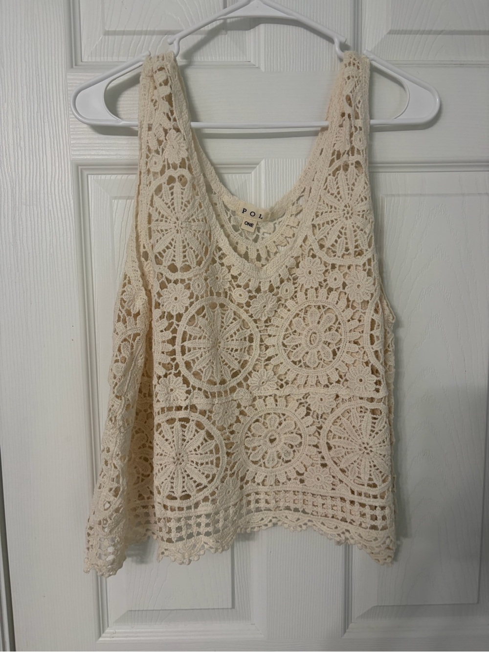 POL Crochet Medallion Lace Camisole in Cream